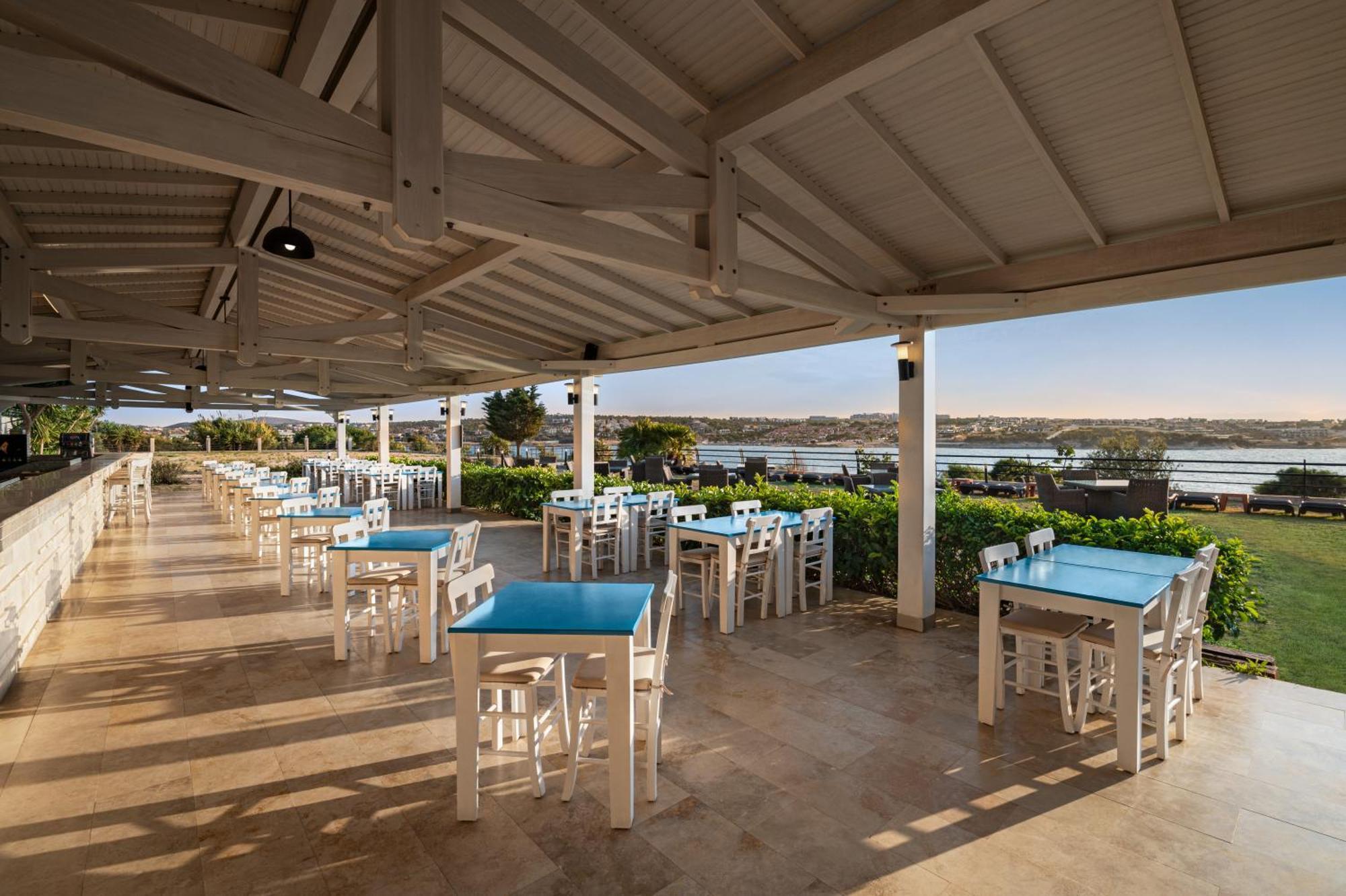 La Quinta By Wyndham Cesme Hotel İzmir Luaran gambar