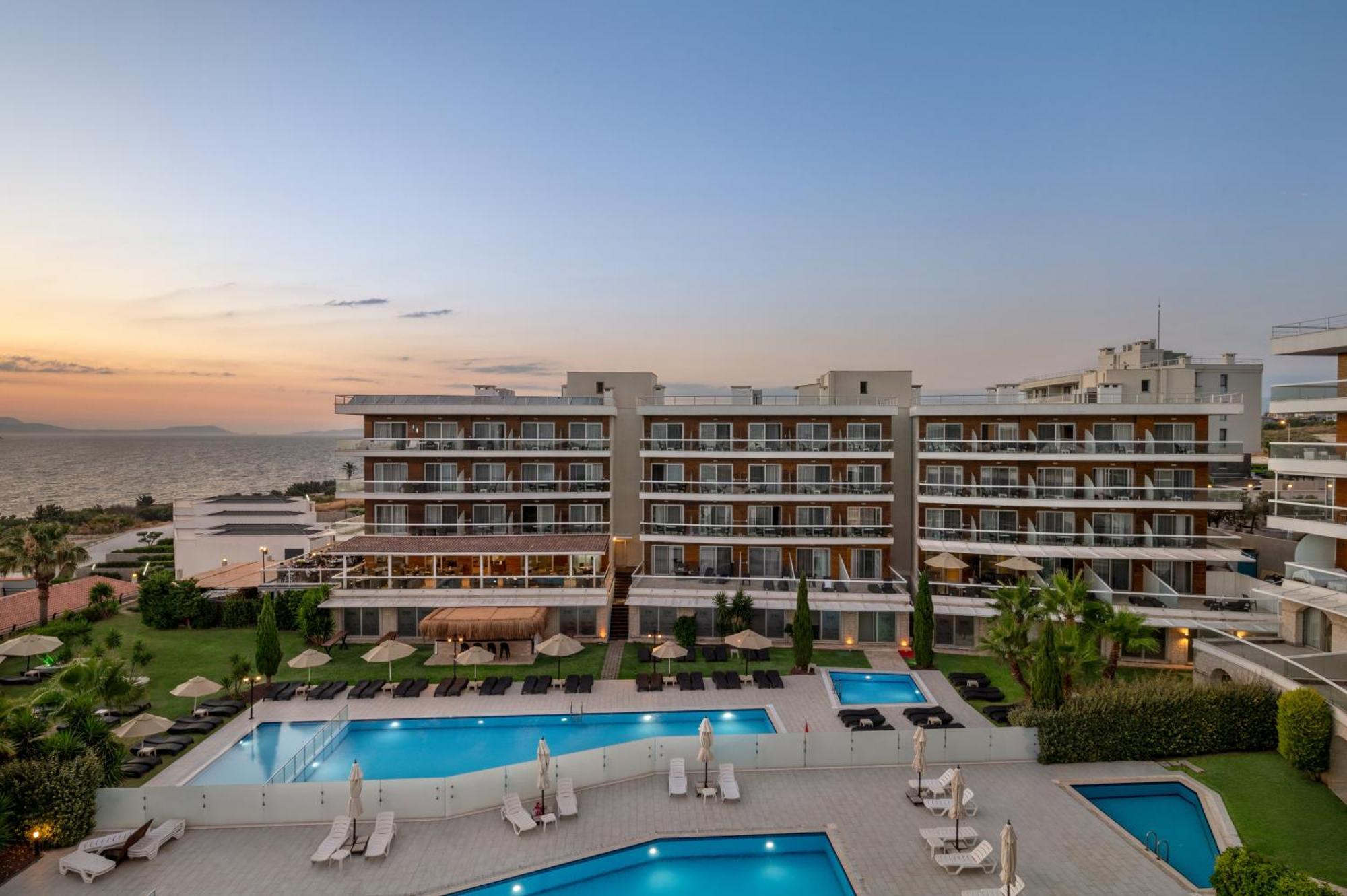 La Quinta By Wyndham Cesme Hotel İzmir Luaran gambar
