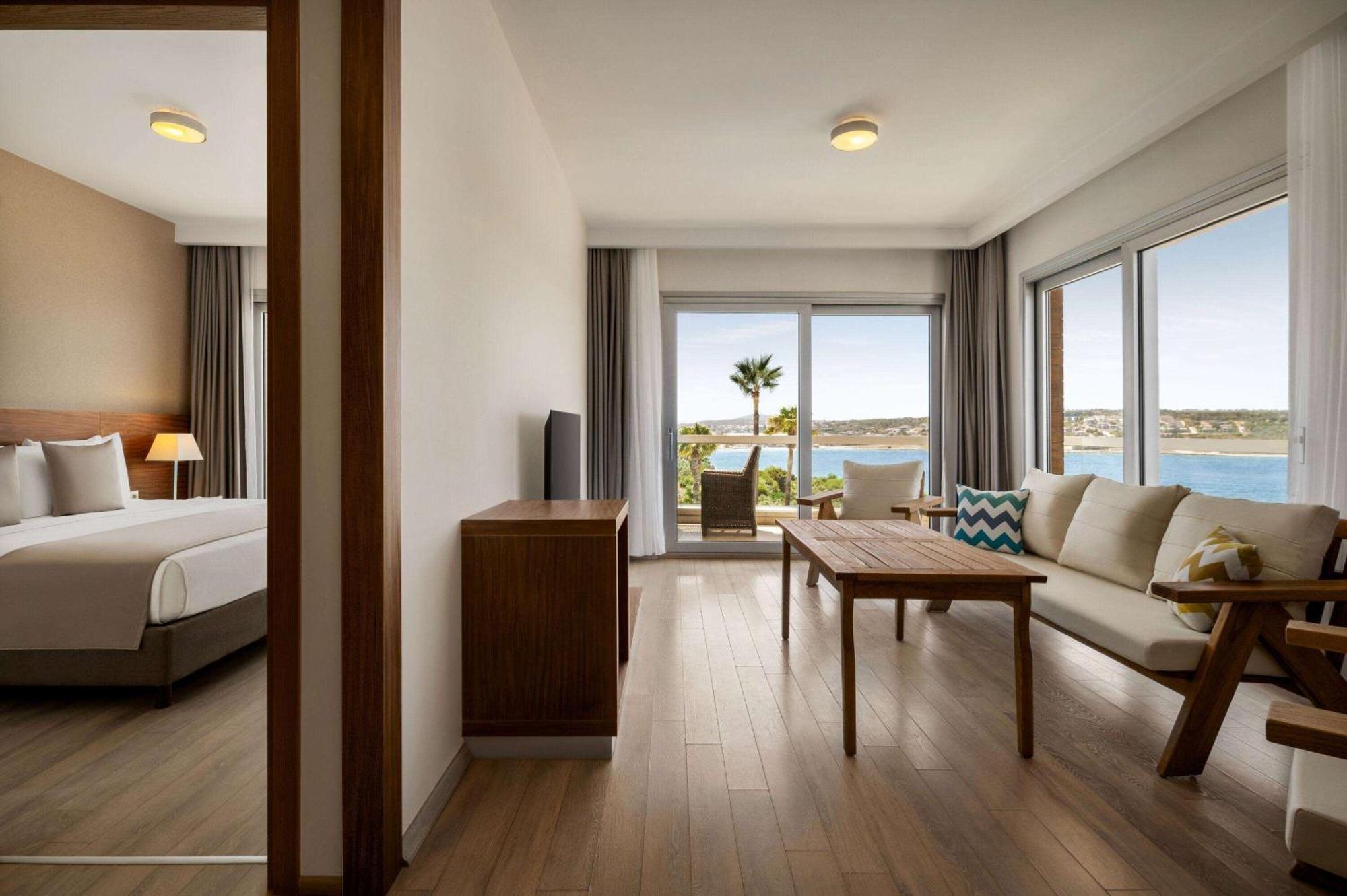 La Quinta By Wyndham Cesme Hotel İzmir Luaran gambar